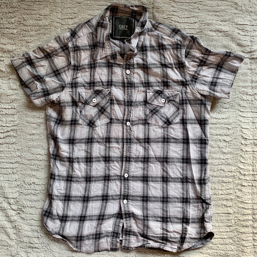 🤑5/$10🤑Obey Propaganda Gray button shirt